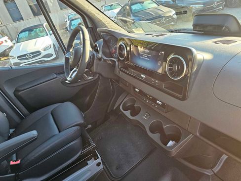 New 2026 Mercedes-Benz Sprinter 2500 image 11