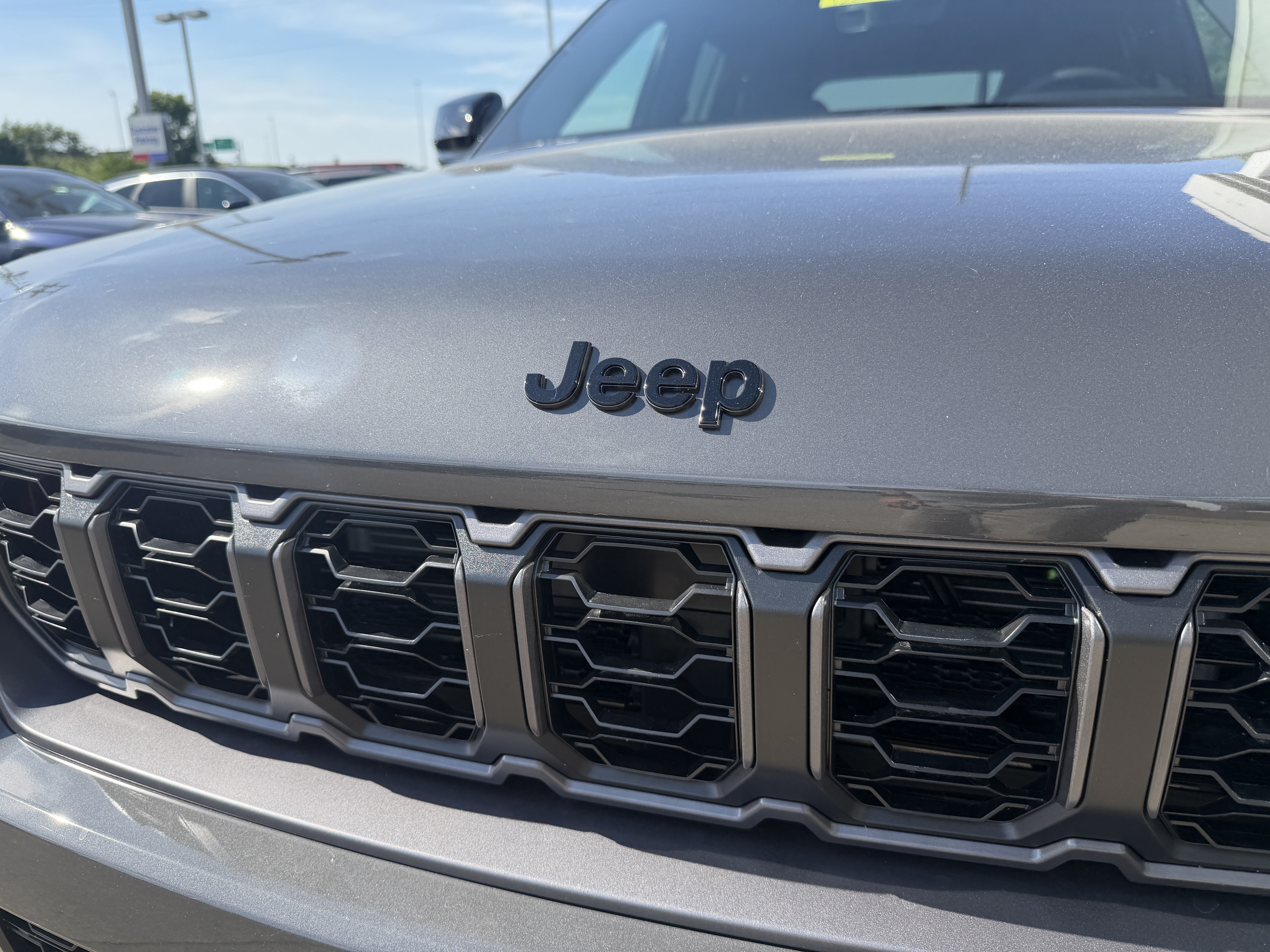 New 2026 Jeep Grand Cherokee Altitude AWD/4WD image 19