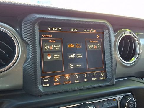 Used 2023 Jeep Wrangler Unlimited Sahara w/ Cold Weather Group AWD/4WD image 17
