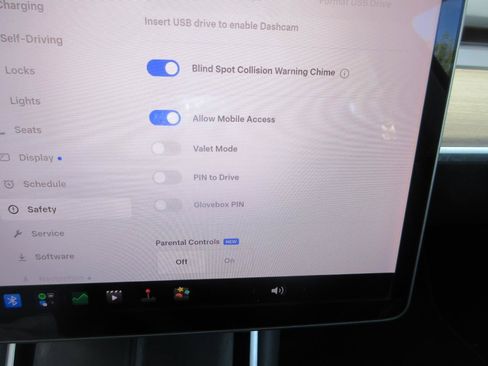 Used 2017 Tesla Model 3 Standard Range RWD image 46
