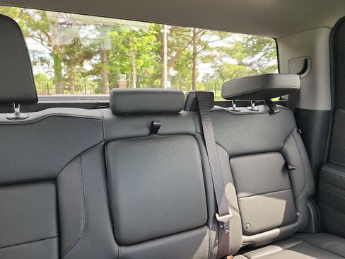 Certified 2023 GMC Sierra 1500 SLT w/ SLT Premium Package AWD/4WD image 12