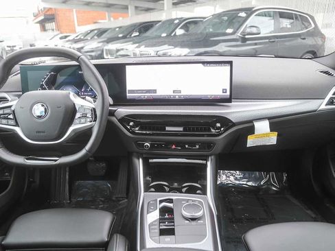 Used 2025 BMW 330i xDrive Sedan image 9