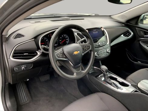 Used 2024 Chevrolet Malibu LT FWD image 18
