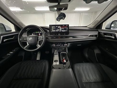 Used 2025 Mitsubishi Outlander SEL AWD/4WD image 21