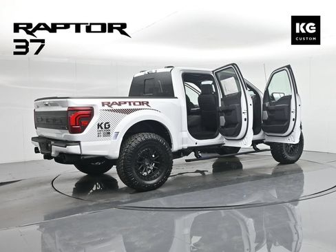 Used 2025 Ford F150 Raptor AWD/4WD image 4