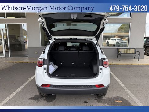 New 2026 Jeep Compass Latitude image 36