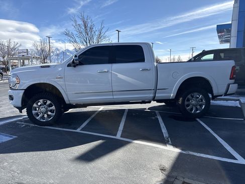 Used 2022 RAM 2500 Limited image 3