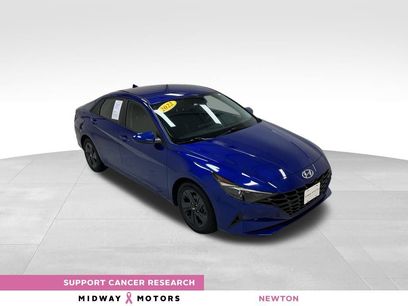 Used 2022 Hyundai Elantra SEL w/ Cargo Package