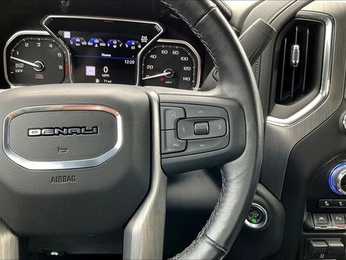 Used 2020 GMC Sierra 1500 Denali w/ Driver Alert Package II AWD/4WD image 13