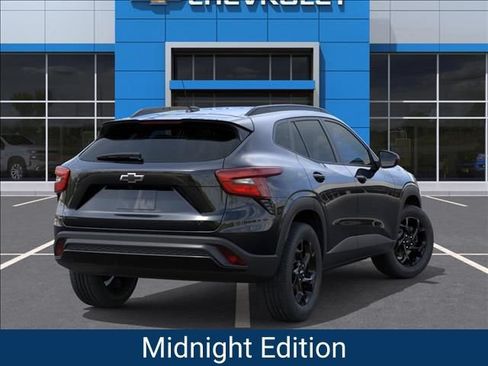 New 2026 Chevrolet Trax LT w/ Driver Confidence Package FWD image 4