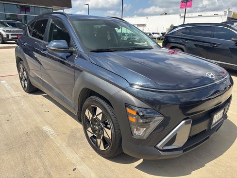Certified 2024 Hyundai Kona SEL w/ Convenience Package FWD image 3