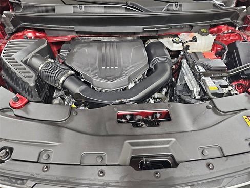 Certified 2024 Chevrolet Traverse LT image 37