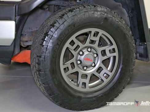 Used 2008 Toyota FJ Cruiser 4WD image 19