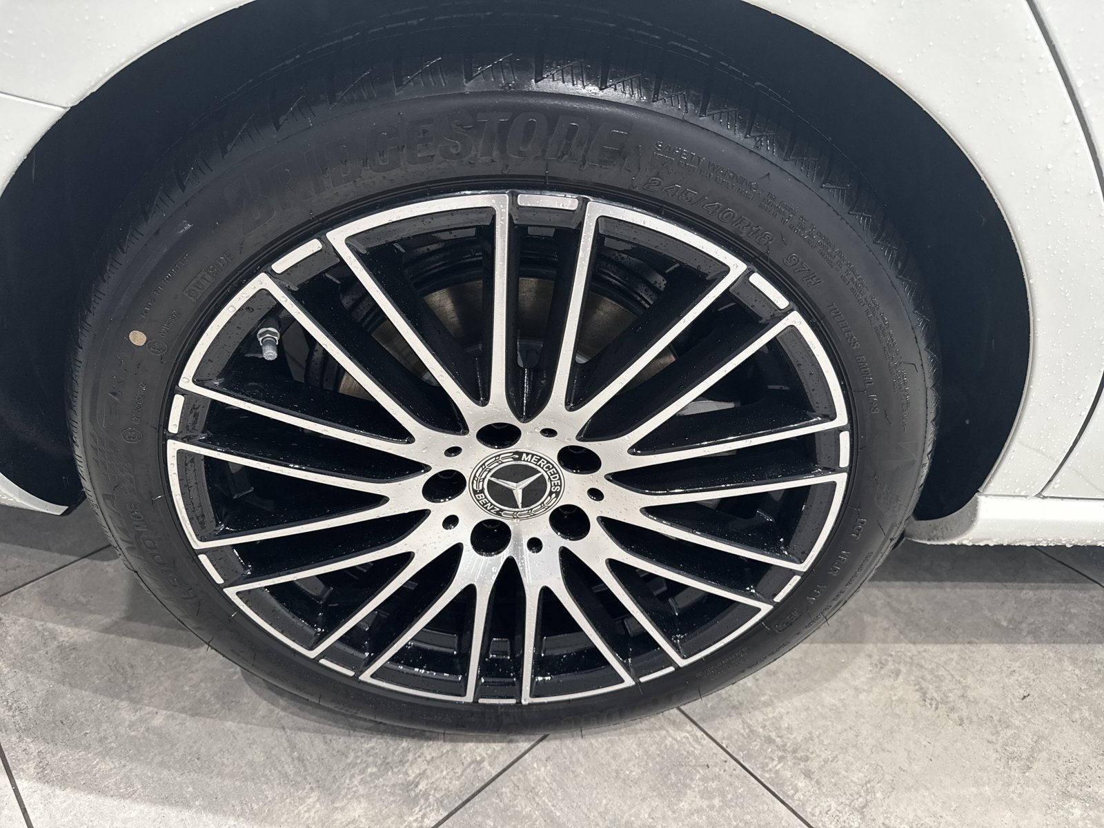 Used 2025 Mercedes-Benz C 300 4MATIC Sedan image 11