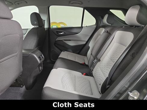 Used 2021 Chevrolet Equinox LS w/ LS Convenience Package FWD image 12