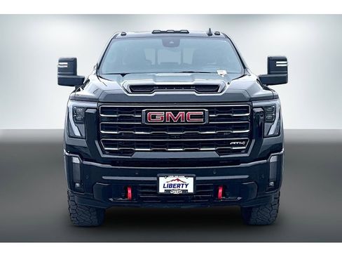 Used 2024 GMC Sierra 2500 AT4 w/ Technology Package AWD/4WD image 2