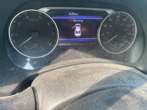 Used 2020 Nissan Sentra SV image 2