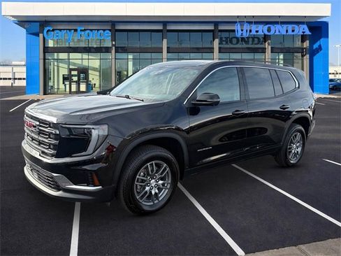 Used 2025 GMC Acadia Elevation image 4