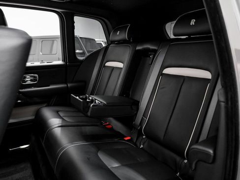 Used 2023 Rolls-Royce Cullinan Black Badge w/ Driver's Package AWD/4WD image 51