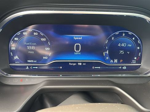 Used 2024 Chevrolet Suburban LT w/ LT Signature Plus Package AWD/4WD image 20