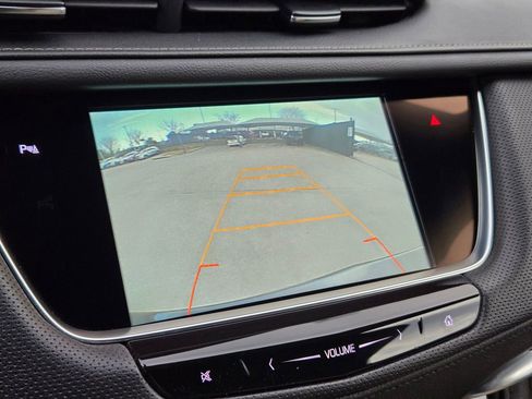 Used 2017 Cadillac XT5 FWD w/ LPO, Wheel Lock Package image 16