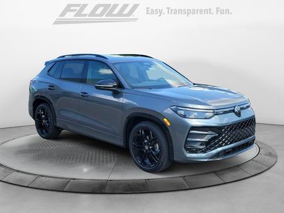 New 2025 Volkswagen Tiguan SE R-Line