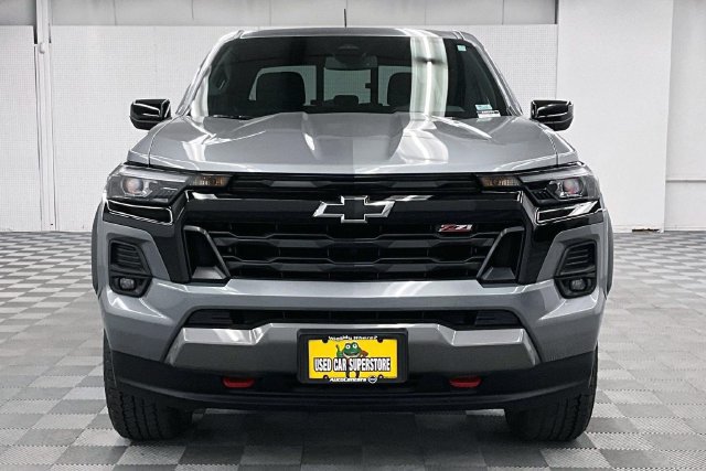 Used 2024 Chevrolet Colorado Z71 w/ Z71 Convenience Package 2 AWD/4WD image 4