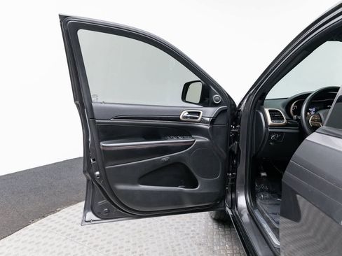 Used 2016 Jeep Grand Cherokee Limited 75th Anniversary image 23