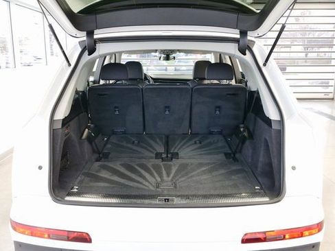 Used 2024 Audi Q7 3.0T Premium Plus image 15