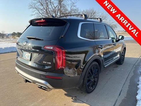 Used 2021 Kia Telluride SX w/ SX Prestige Package image 3
