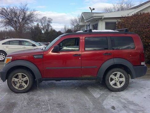 Used 2007 Dodge Nitro SXT image 9