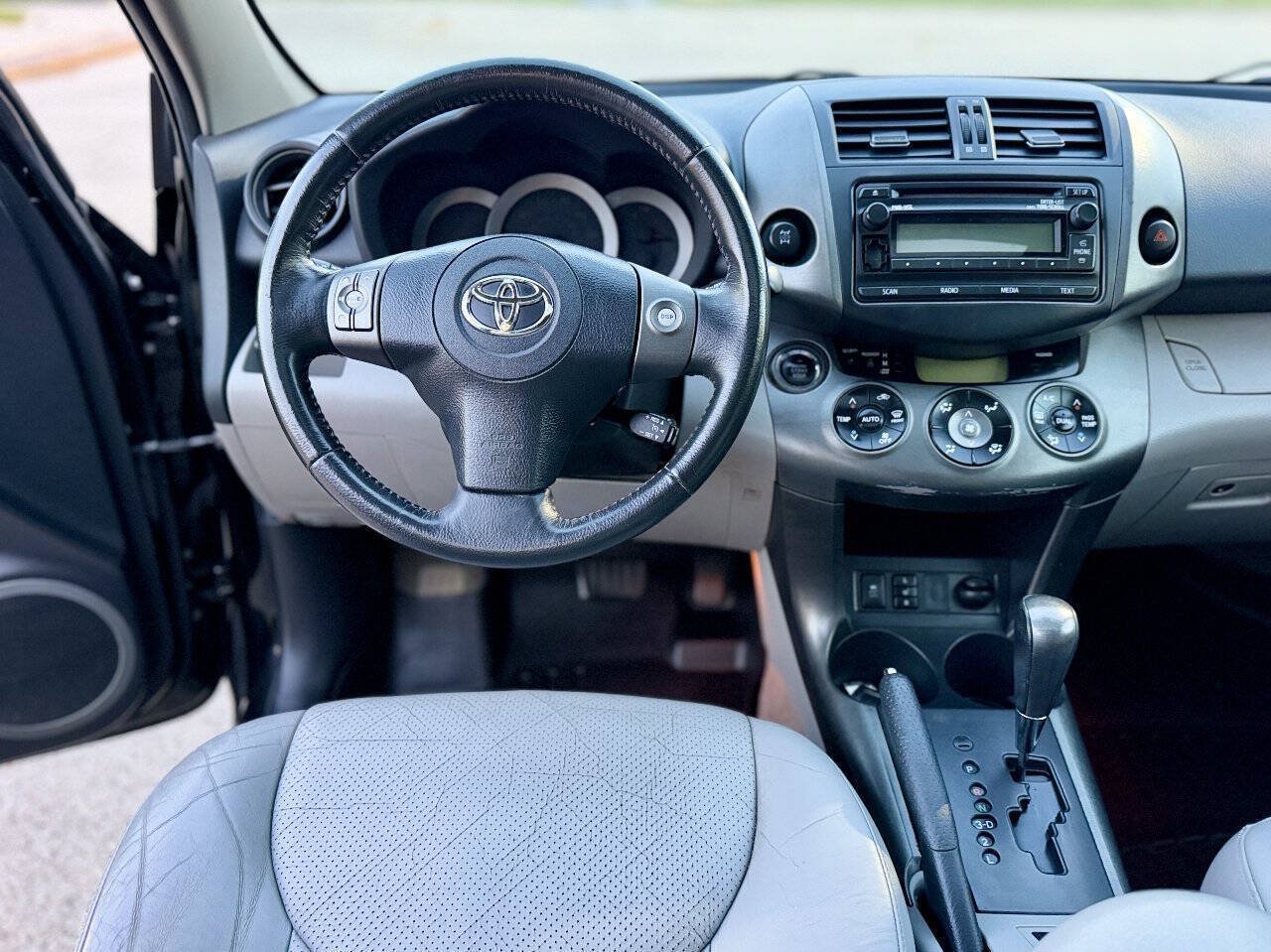 Used 2012 Toyota RAV4 Limited w/ Premium Plus Value Pkg AWD/4WD image 18