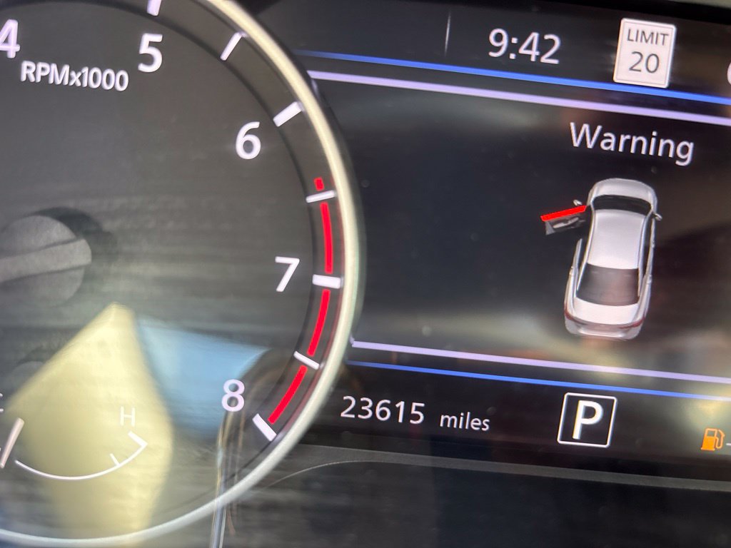 Used 2023 Nissan Sentra SR FWD image 18