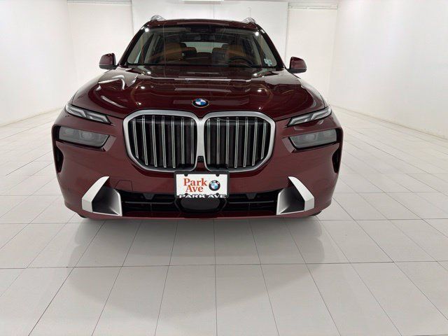 Used 2026 BMW X7 xDrive40i AWD/4WD image 8