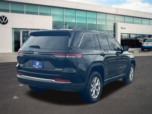 Used 2022 Jeep Grand Cherokee Limited w/ Luxury Tech Group II image 5