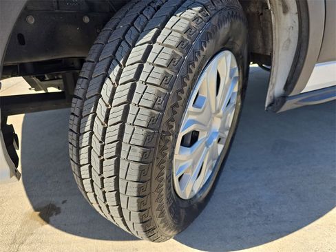 Used 2023 Ford Transit 350 XLT image 32