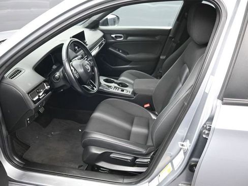 Used 2024 Honda Civic Sport image 9