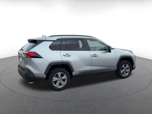 Used 2025 Toyota RAV4 LE AWD/4WD image 12