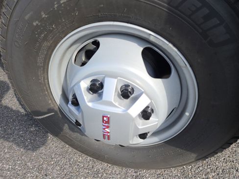 New 2026 GMC Sierra 3500 Pro w/ Convenience Package image 13