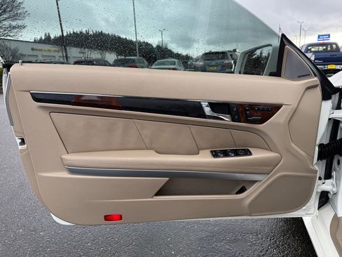 Used 2011 Mercedes-Benz E 550 E 550 image 18