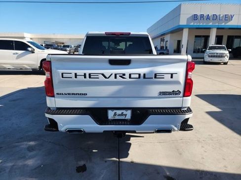 New 2026 Chevrolet Silverado 1500 High Country AWD/4WD image 5