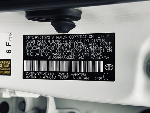 Used 2016 Toyota Prius Four w/ Advanced Technology Package FWD image 51