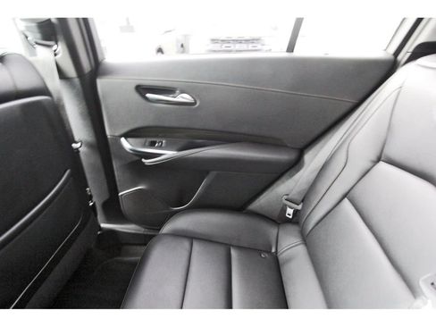 Used 2023 Cadillac XT4 Sport w/ Technology Package FWD image 12