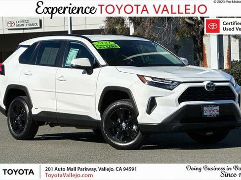 Certified 2023 Toyota RAV4 LE image 1