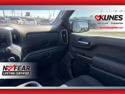 Used 2021 Chevrolet Silverado 1500 LT AWD/4WD image 41