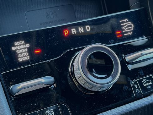 New 2023 Jeep Grand Cherokee Trailhawk w/ Advanced Protech Group II image 21