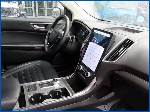 Used 2022 Ford Edge SEL w/ Convenience Package AWD/4WD image 8