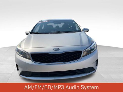 Used 2017 Kia Forte LX FWD image 2