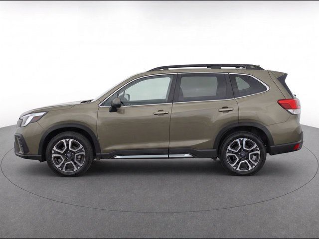 Used 2023 Subaru Ascent Limited w/ Technology Package AWD/4WD image 5