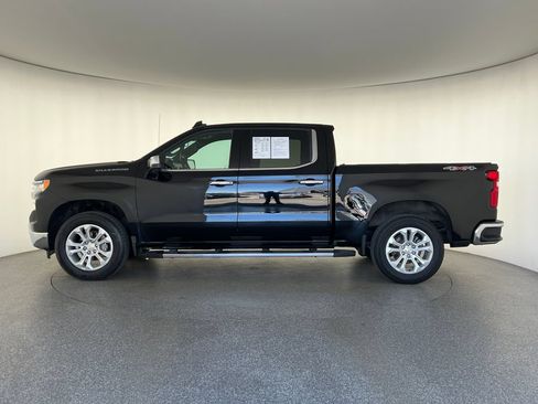 Used 2023 Chevrolet Silverado 1500 LTZ AWD/4WD image 7